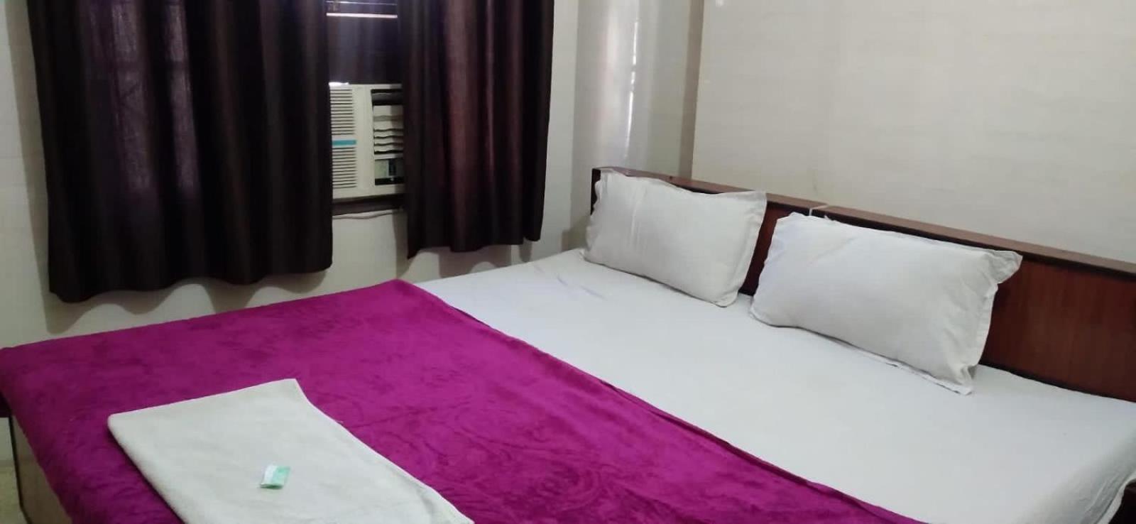 Raja Guest House -- Jalandhar Railway Station -- For Family, Couples, Travellers Zewnętrze zdjęcie