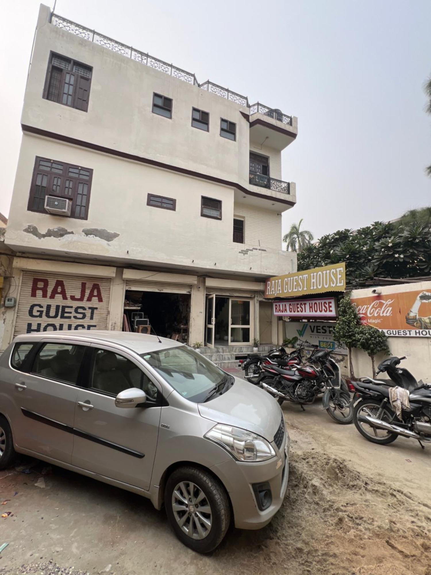 Raja Guest House -- Jalandhar Railway Station -- For Family, Couples, Travellers Zewnętrze zdjęcie
