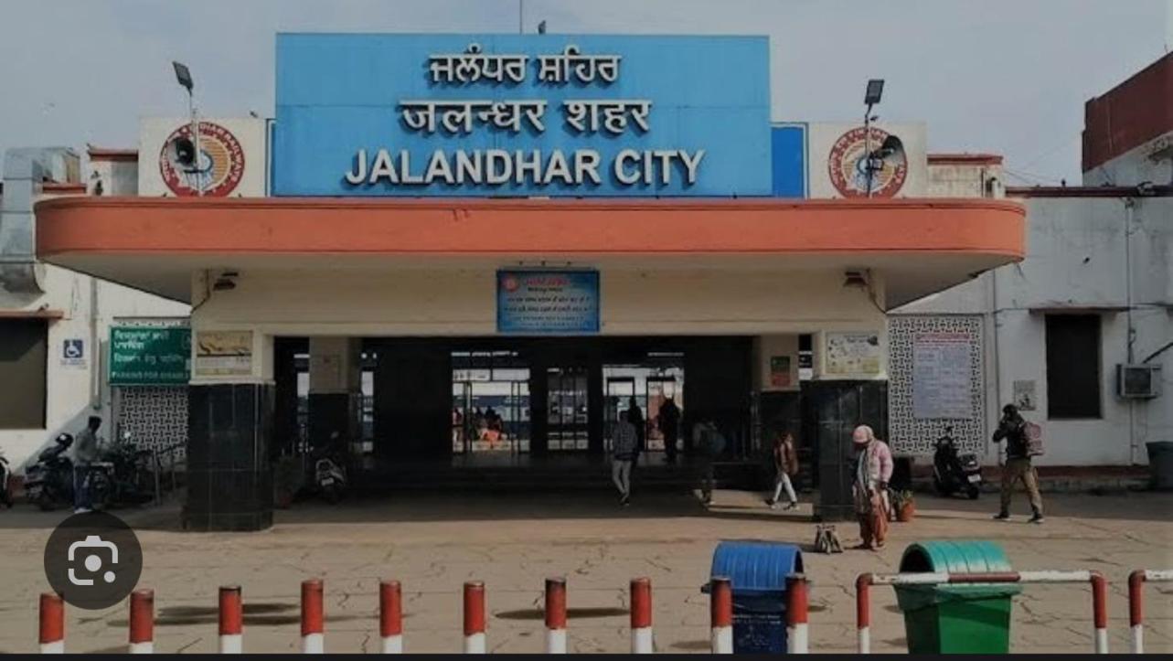 Raja Guest House -- Jalandhar Railway Station -- For Family, Couples, Travellers Zewnętrze zdjęcie